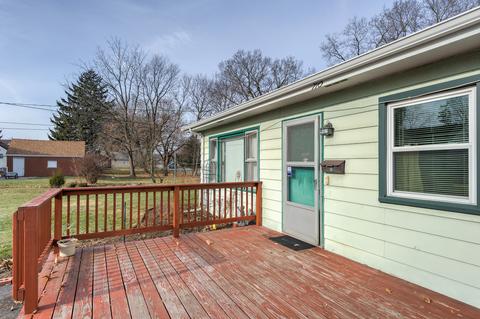 710 Stewart Ave, Elgin, IL 60120 photo 9