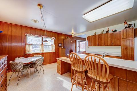710 Stewart Ave, Elgin, IL 60120 photo 13