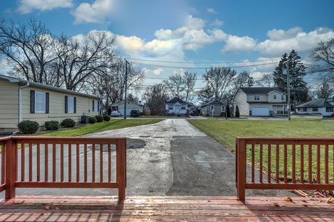 710 Stewart Ave, Elgin, IL 60120 photo 7