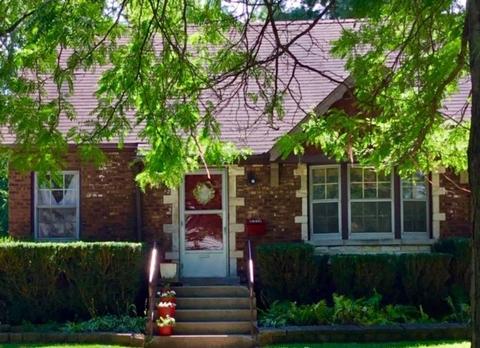 8517 Rockefeller Ave, Brookfield, IL 60513 photo 1