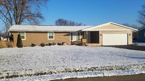 4879 W Hilltop Dr, Kankakee, IL 60901 photo 1