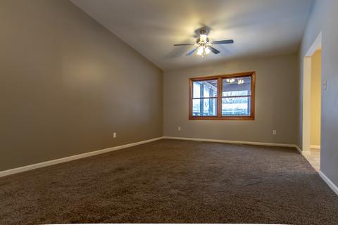 169 Valley View Dr, Seneca, IL 61360 photo 5