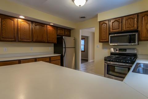 169 Valley View Dr, Seneca, IL 61360 photo 10