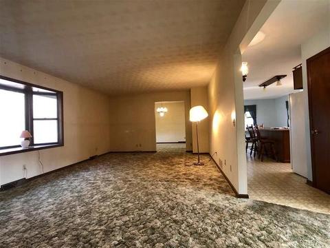 4496 E Canyon Dr, Oregon, IL 61061 photo 7