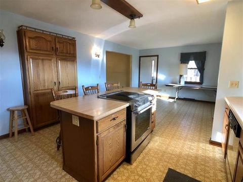 4496 E Canyon Dr, Oregon, IL 61061 photo 6