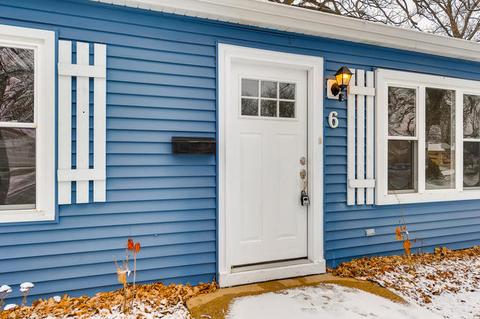 6 E Pine St, Streamwood, IL 60107 photo 2