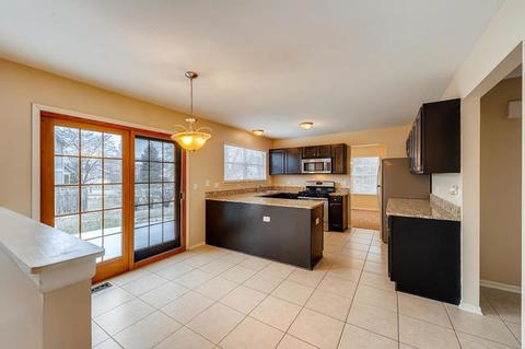 700 Hackberry Ln, Algonquin, IL 60102 photo 7