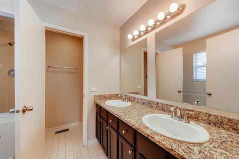 700 Hackberry Ln, Algonquin, IL 60102 photo 12