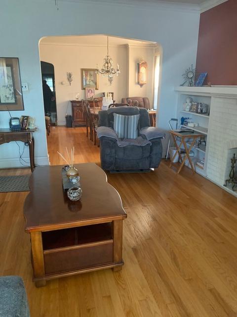 4902 W Cornelia Ave, Chicago, IL 60641 photo 4