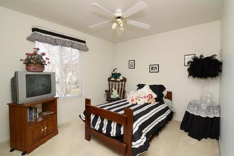 484 Topaz Ln, Bartlett, IL 60103 photo 25