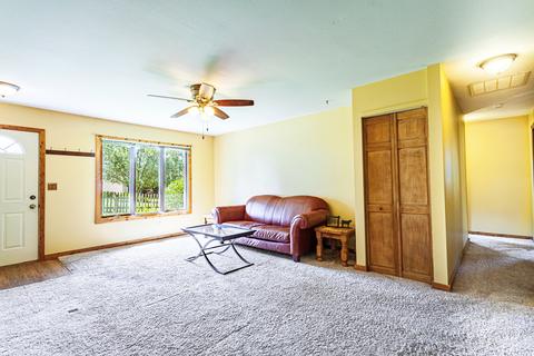 16176 Strawberry Rd, Morrison, IL 61270 photo 4