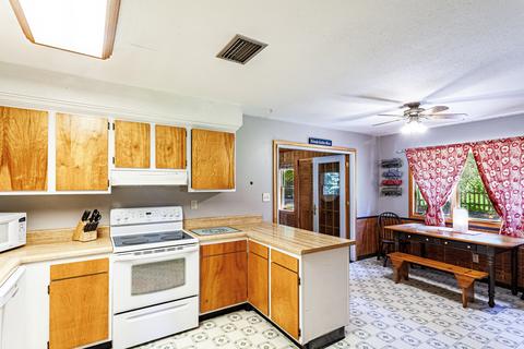 16176 Strawberry Rd, Morrison, IL 61270 photo 6