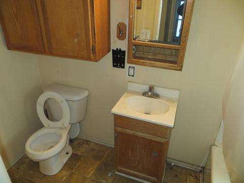 380 Ryerson Ave, Elgin, IL 60123 photo 16