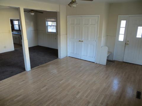 380 Ryerson Ave, Elgin, IL 60123 photo 13