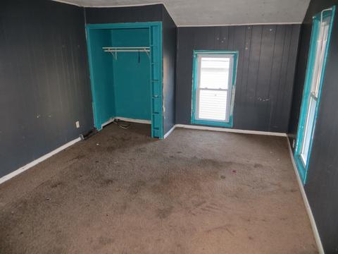 380 Ryerson Ave, Elgin, IL 60123 photo 9