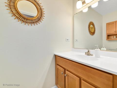 1235 Folkstone Ct, Wheaton, IL 60189 photo 9