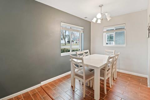 1443 N Ashbel Ave, Berkeley, IL 60163 photo 5