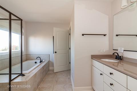 6 Kingsmill Ct, Algonquin, IL 60102 photo 11