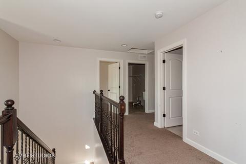 6 Kingsmill Ct, Algonquin, IL 60102 photo 8