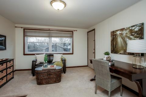 212 Vernon Ave, Wheaton, IL 60187 photo 12