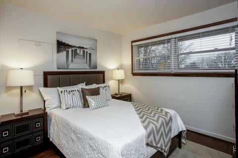 212 Vernon Ave, Wheaton, IL 60187 photo 9