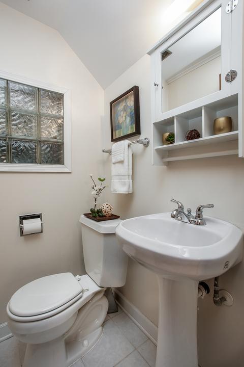 212 Vernon Ave, Wheaton, IL 60187 photo 14