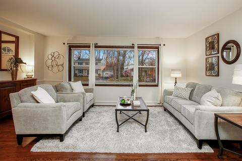 212 Vernon Ave, Wheaton, IL 60187 photo 3