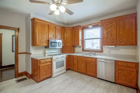 404 E Illinois Ave, Morris, IL 60450 photo 18