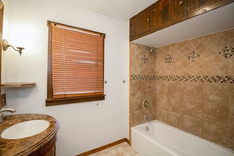 404 E Illinois Ave, Morris, IL 60450 photo 23