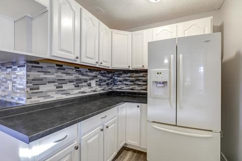 105 E North St, Towanda, IL 61776 photo 14