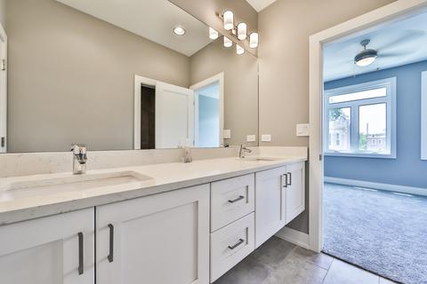 4629 S Champlain Ave, Chicago, IL 60653 photo 55