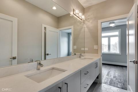 4629 S Champlain Ave, Chicago, IL 60653 photo 29