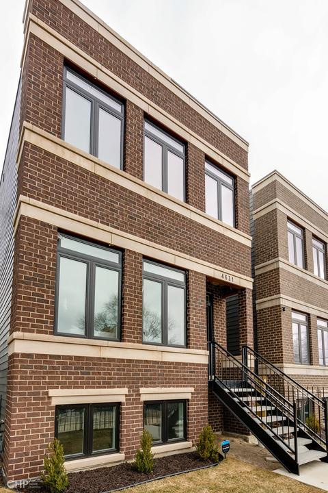 4629 S Champlain Ave, Chicago, IL 60653 photo 1
