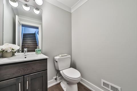 4629 S Champlain Ave, Chicago, IL 60653 photo 59