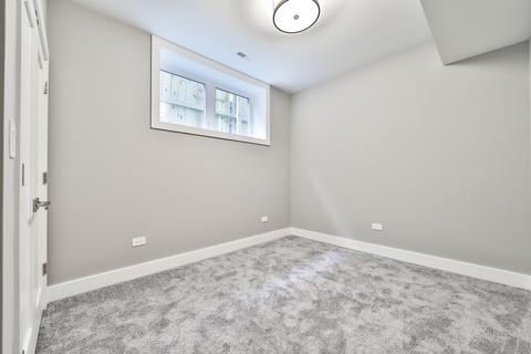 4629 S Champlain Ave, Chicago, IL 60653 photo 60