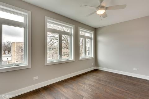 4629 S Champlain Ave, Chicago, IL 60653 photo 32