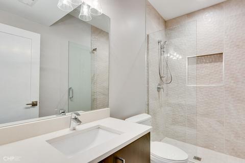 4629 S Champlain Ave, Chicago, IL 60653 photo 42
