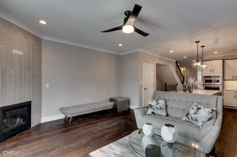4629 S Champlain Ave, Chicago, IL 60653 photo 14