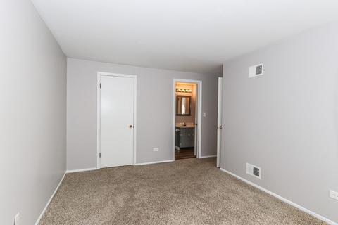 856 Oxford Pl, Wheeling, IL 60090 photo 19