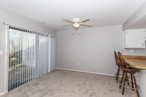 856 Oxford Pl, Wheeling, IL 60090 photo 10