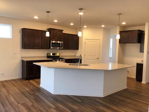 320 S Fork Dr, Gurnee, IL 60031 photo 5