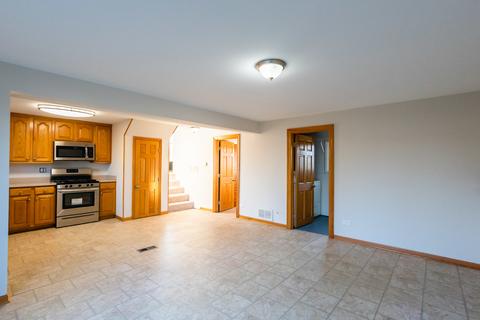 1495 Ashley Rd, Hoffman Estates, IL 60169 photo 8