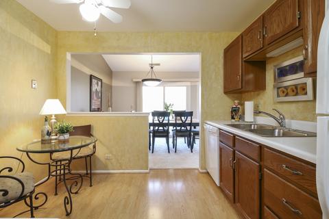 1600 Hadley Ct #A2, Wheeling, IL 60090 photo 7