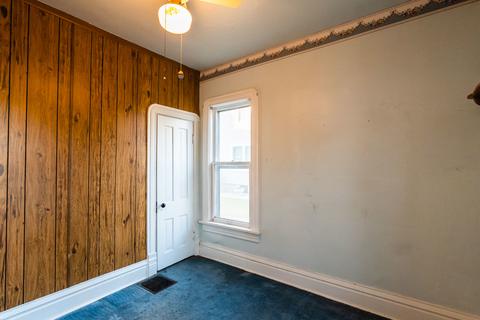 823 Watson St, Aurora, IL 60505 photo 11