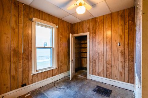 823 Watson St, Aurora, IL 60505 photo 8