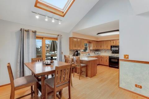 16318 S Peerless Ct, Plainfield, IL 60586 photo 5