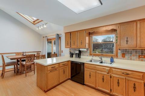 16318 S Peerless Ct, Plainfield, IL 60586 photo 4