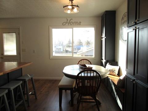 517 E 26th St, Sterling, IL 61081 photo 5