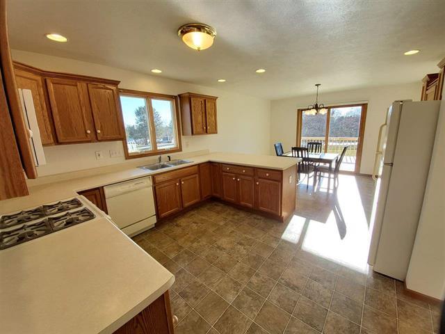  2724 N Fawn Ridge Cir, Oregon, IL 61061 photo 5