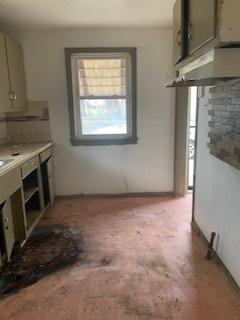 1926 E Chestnut St, Kankakee, IL 60901 photo 2